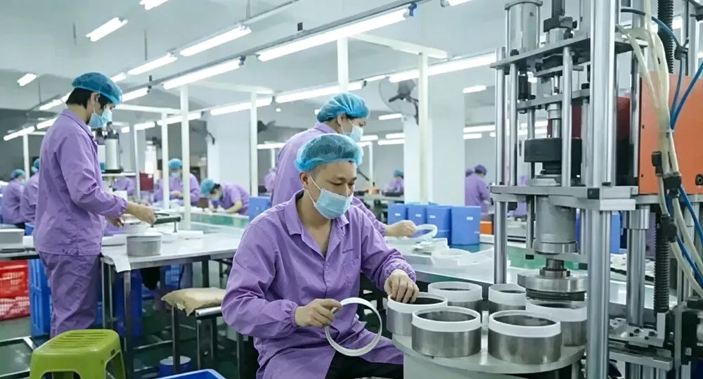 Paper Tube Packaging Production Workshop